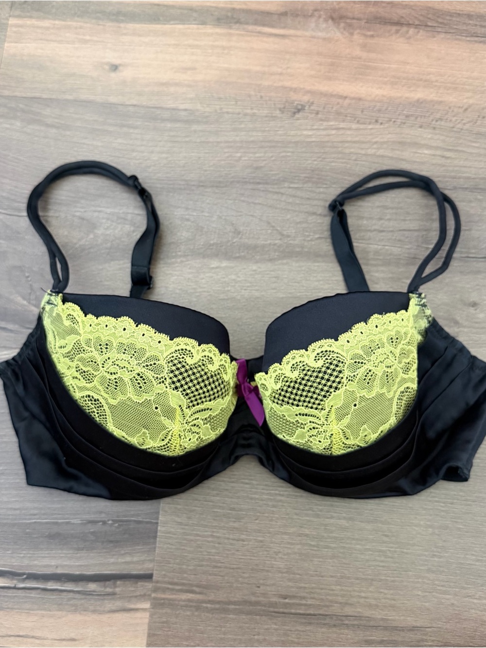 Cacique Black Satin Lime Green Lace Push-Up Bra Size 38DD